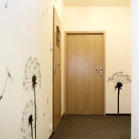 ホステル Flower *