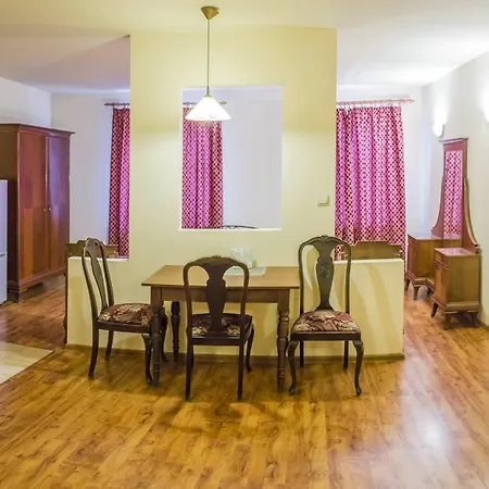 Flower ホステル クラクフ