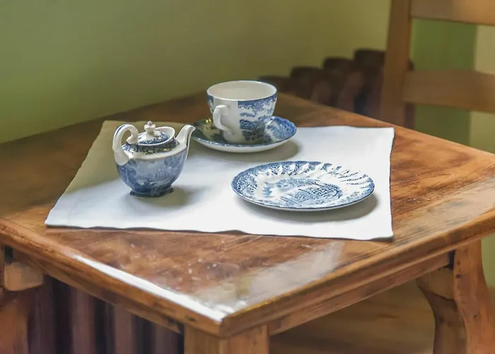 Flower بيت شباب كراكوفيا